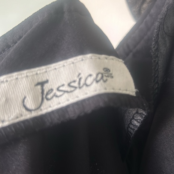 Long dress size 12, narrow straps, fits beautifully - Picture 4 of 4